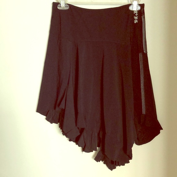 Dresses & Skirts - 🔴 FINAL SALE 🔴 Asymmetrical  Skirt